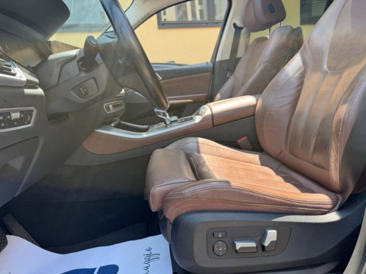 BMW X5 xDrive30d 48V xLine (11)