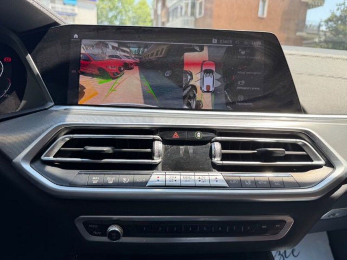 BMW X5 xDrive30d 48V xLine (13)