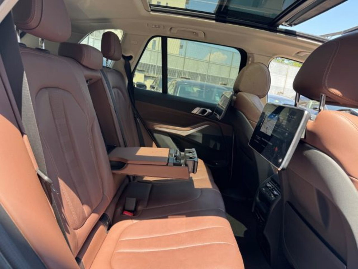 BMW X5 xDrive30d 48V xLine (15)