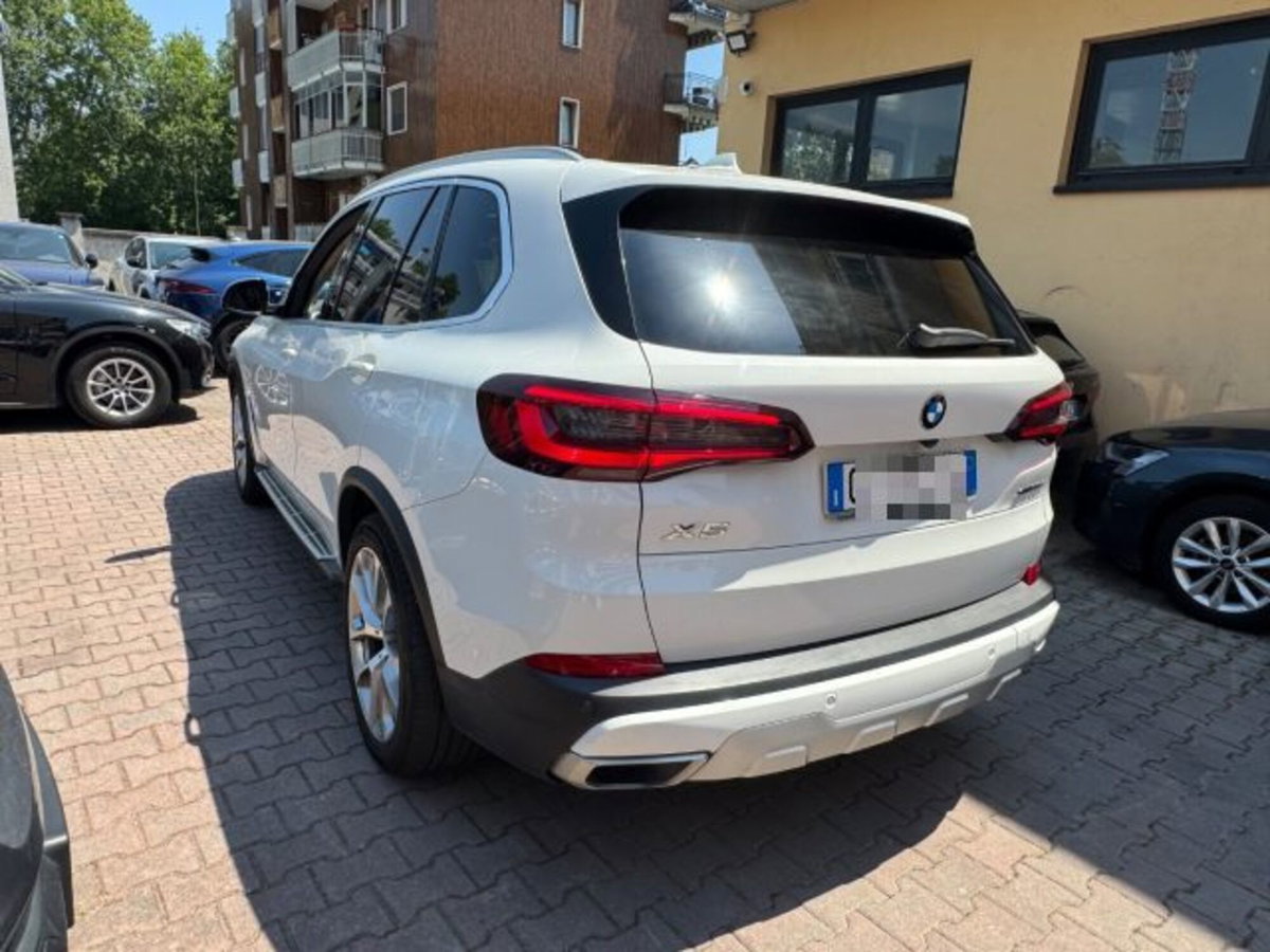 BMW X5 xDrive30d 48V xLine (6)