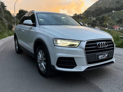 Audi Q3 2.0 TDI 150 CV Business (11)