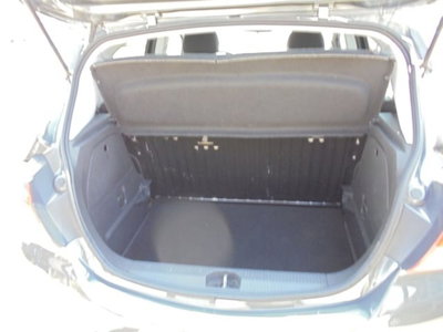 Opel Corsa 1.4 90CV GPL Tech 5 porte n-Joy (16)