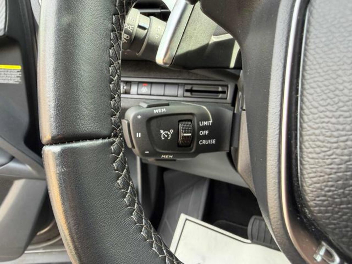 Peugeot 3008 PureTech Turbo 130 S&S EAT8 Allure (13)