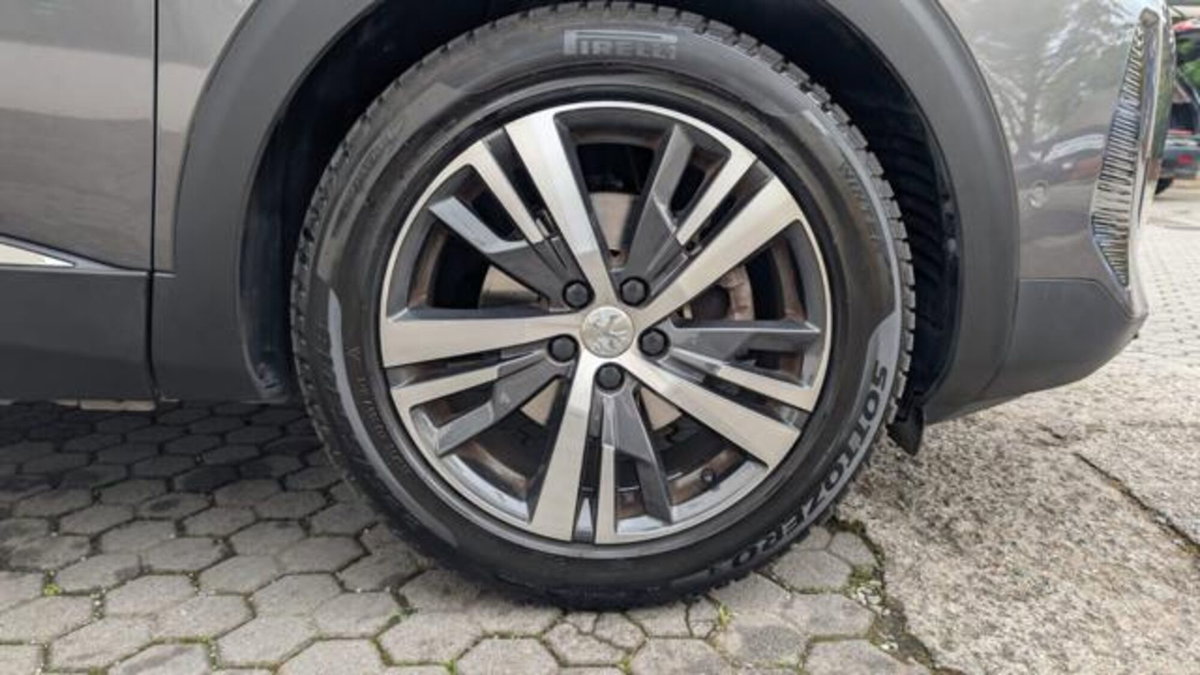 Peugeot 3008 PureTech Turbo 130 S&S EAT8 Allure (8)