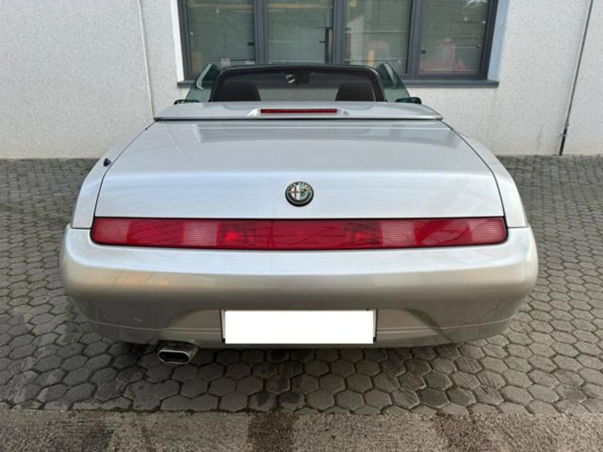 Alfa Romeo Spider 1.8i 16V Twin Spark cat (12)