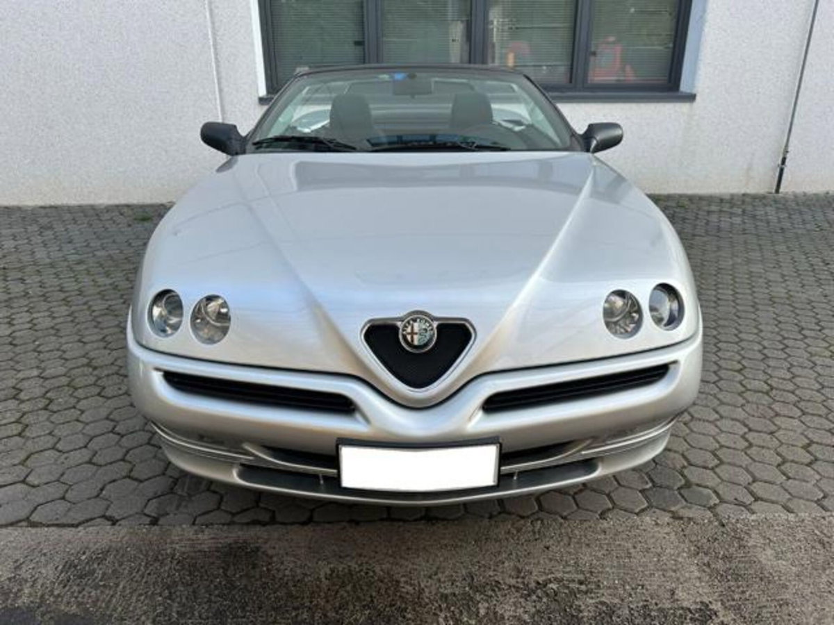 Alfa Romeo Spider 1.8i 16V Twin Spark cat (4)