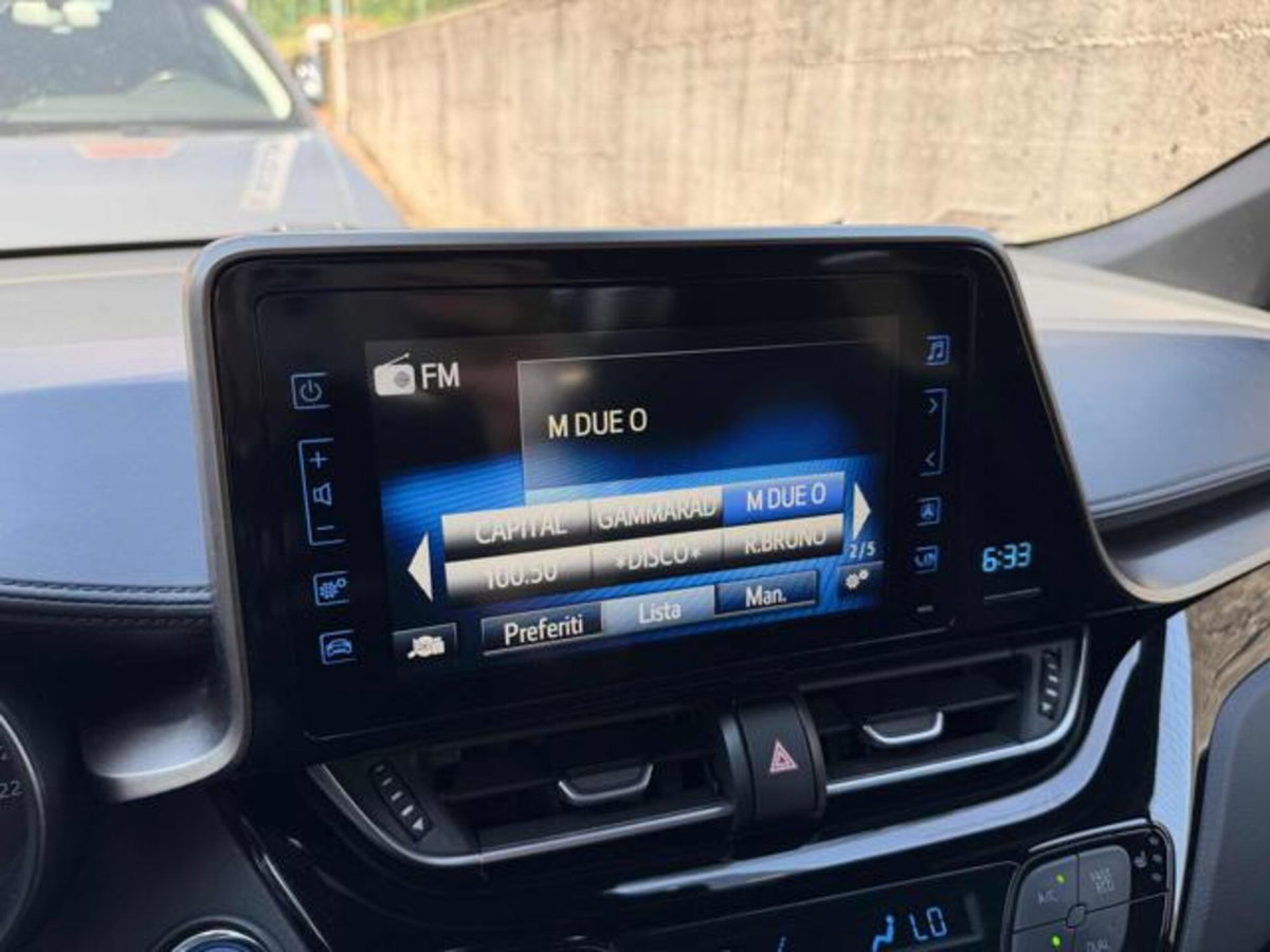 Toyota Toyota C-HR 1.8 Hybrid E-CVT Dynamic (13)