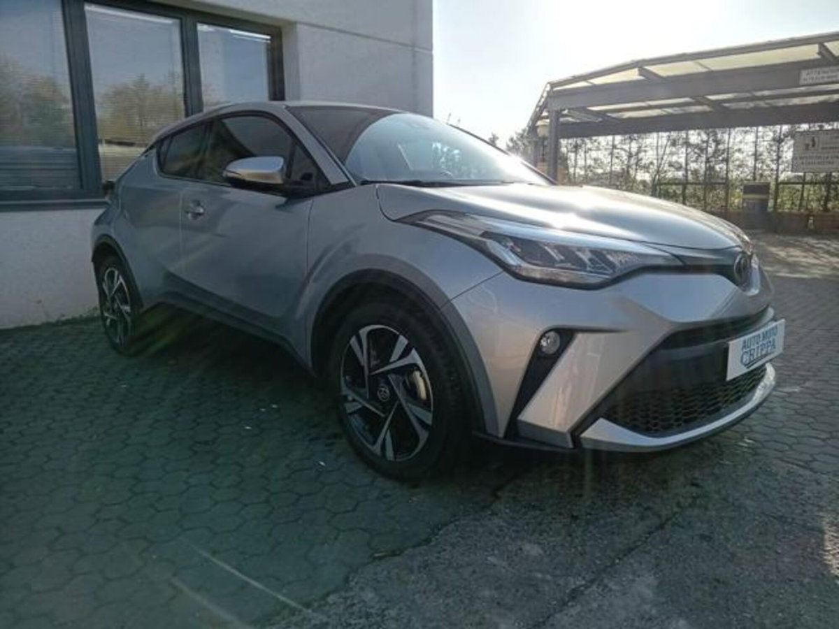 Toyota Toyota C-HR 1.8 Hybrid E-CVT Dynamic (3)