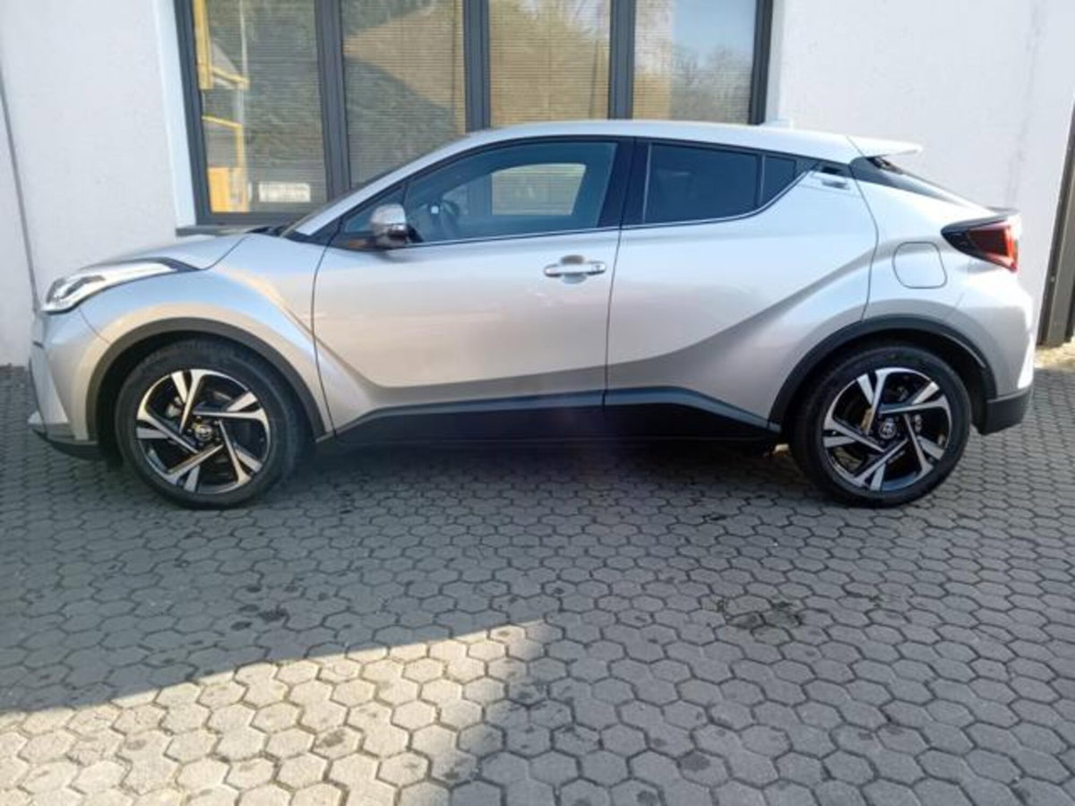 Toyota Toyota C-HR 1.8 Hybrid E-CVT Dynamic (4)