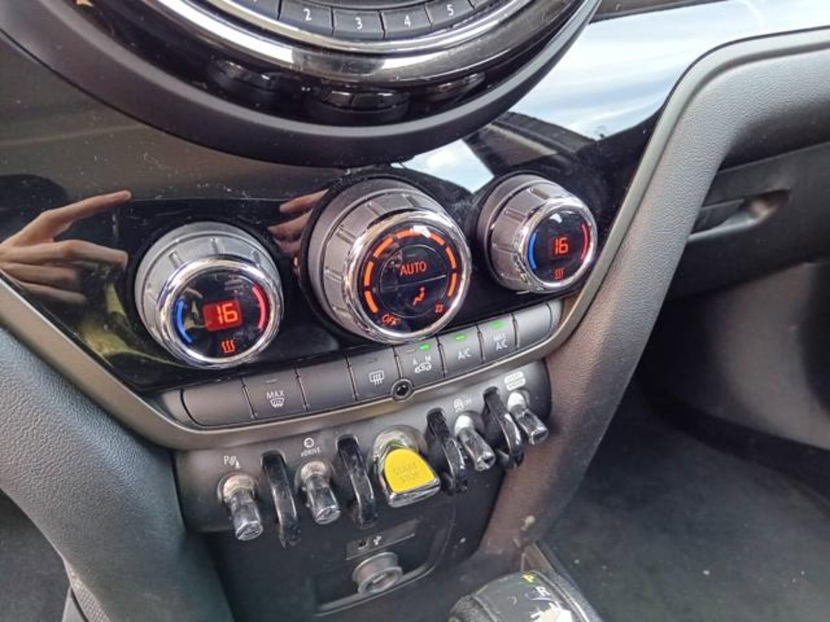 MINI Mini Countryman 1.5 Cooper Business Countryman ALL4 Automatica (19)