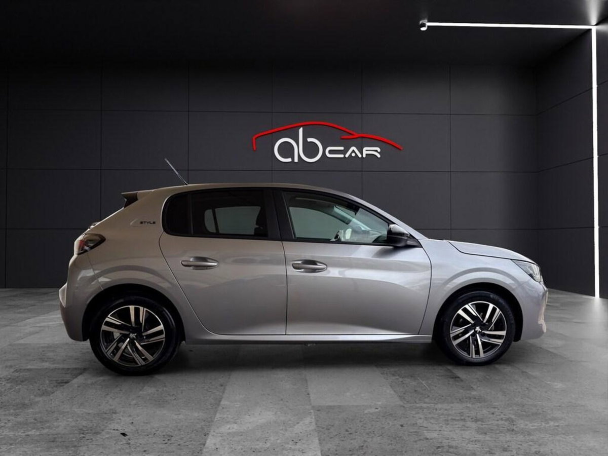 Peugeot 208 1.2 puretech Style s&s 75cv (7)