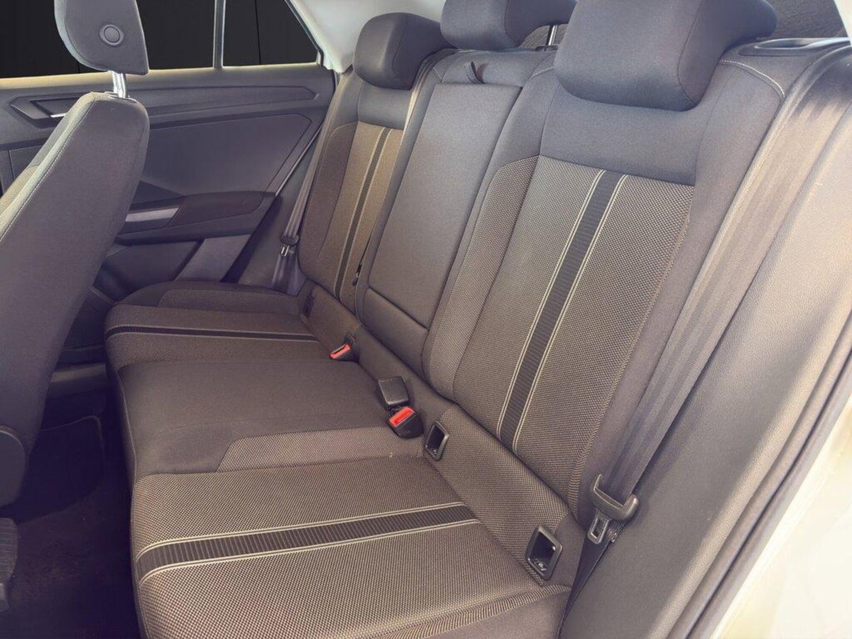 Volkswagen T-Roc 1.6 TDI SCR Style BlueMotion Technology (13)