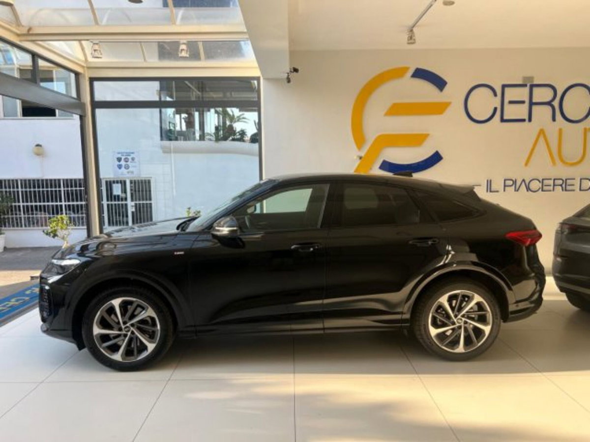 Audi Q5 Sportback 40 2.0 tdi mhev 12V S line Plus quattro s-tronic (11)
