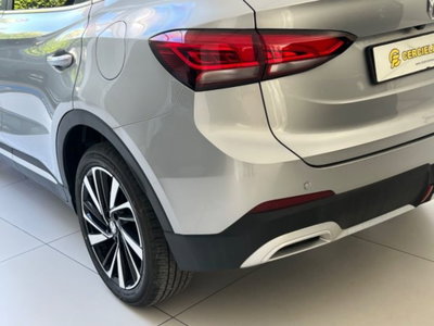 Mg ZS ZS 1.5 Luxury (7)