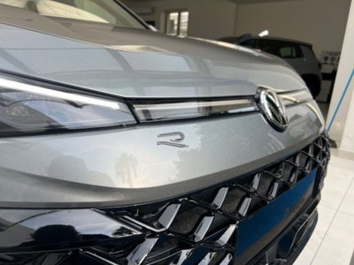 Volkswagen T-Roc 1.5 etsi R-Line 150cv dsg (10)