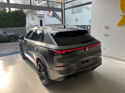 Volkswagen T-Roc 1.5 etsi R-Line 150cv dsg (15)
