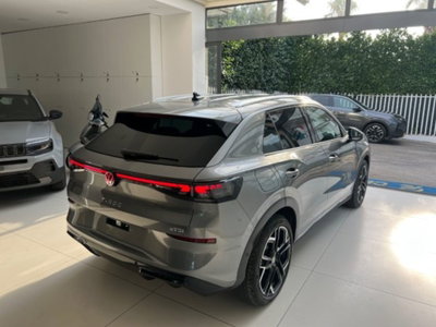 Volkswagen T-Roc 1.5 etsi R-Line 150cv dsg (16)