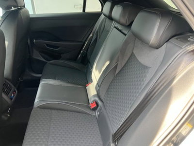 Volkswagen T-Roc 1.5 etsi R-Line 150cv dsg (17)