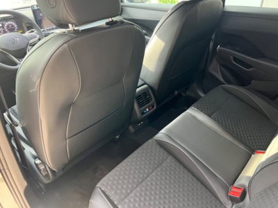 Volkswagen T-Roc 1.5 etsi R-Line 150cv dsg (18)
