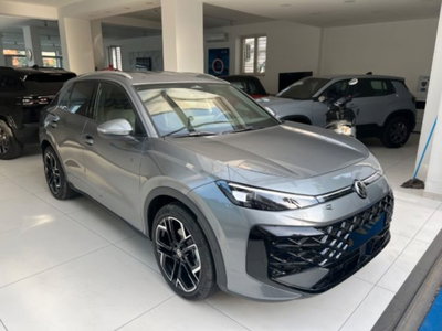 Volkswagen T-Roc 1.5 etsi R-Line 150cv dsg (9)