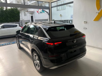 Volkswagen T-Roc 1.5 etsi Life 150cv dsg (10)