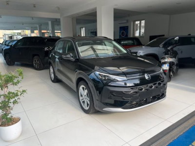 Volkswagen T-Roc 1.5 etsi Life 150cv dsg (6)