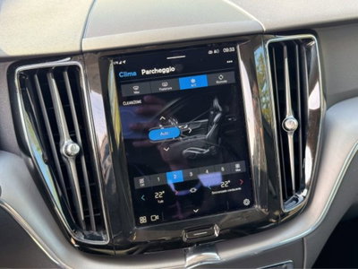 Volvo XC60 B4 automatico Core (16)