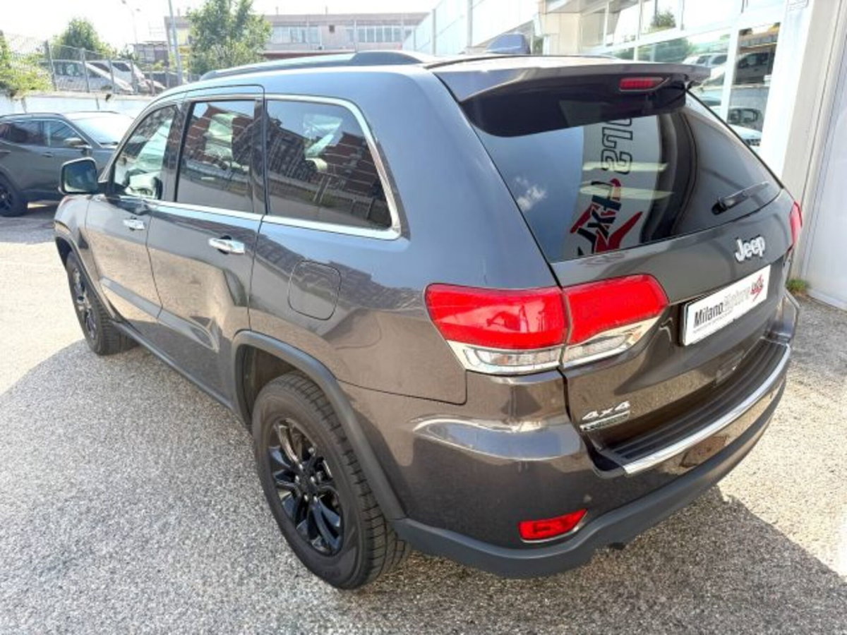 Jeep Grand Cherokee 3.0 V6 CRD 250 CV Multijet II Limited (3)