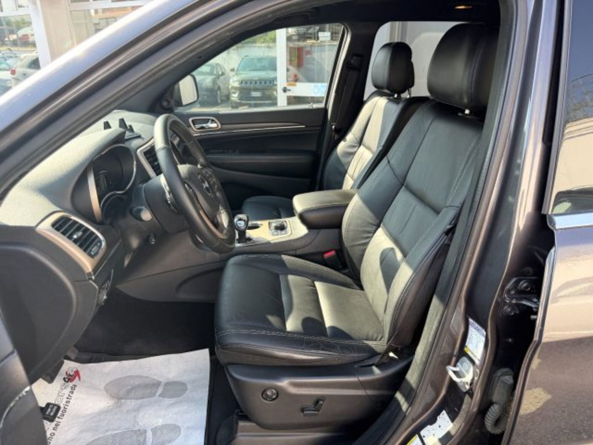 Jeep Grand Cherokee 3.0 V6 CRD 250 CV Multijet II Limited (8)