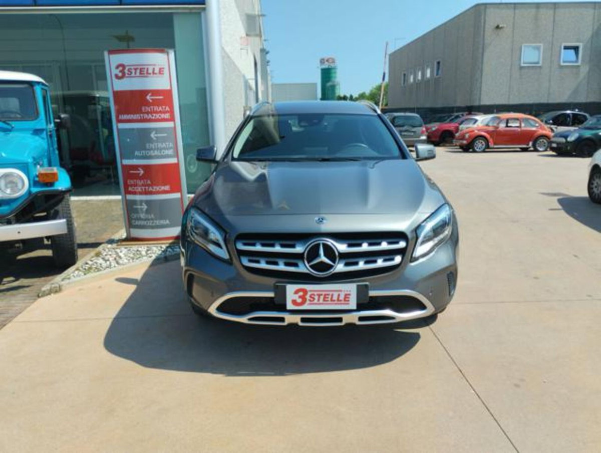 Mercedes-Benz GLA SUV 180 d Automatic Business
