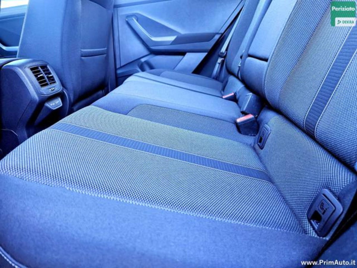 Volkswagen T-Roc 1.0 TSI Life (12)