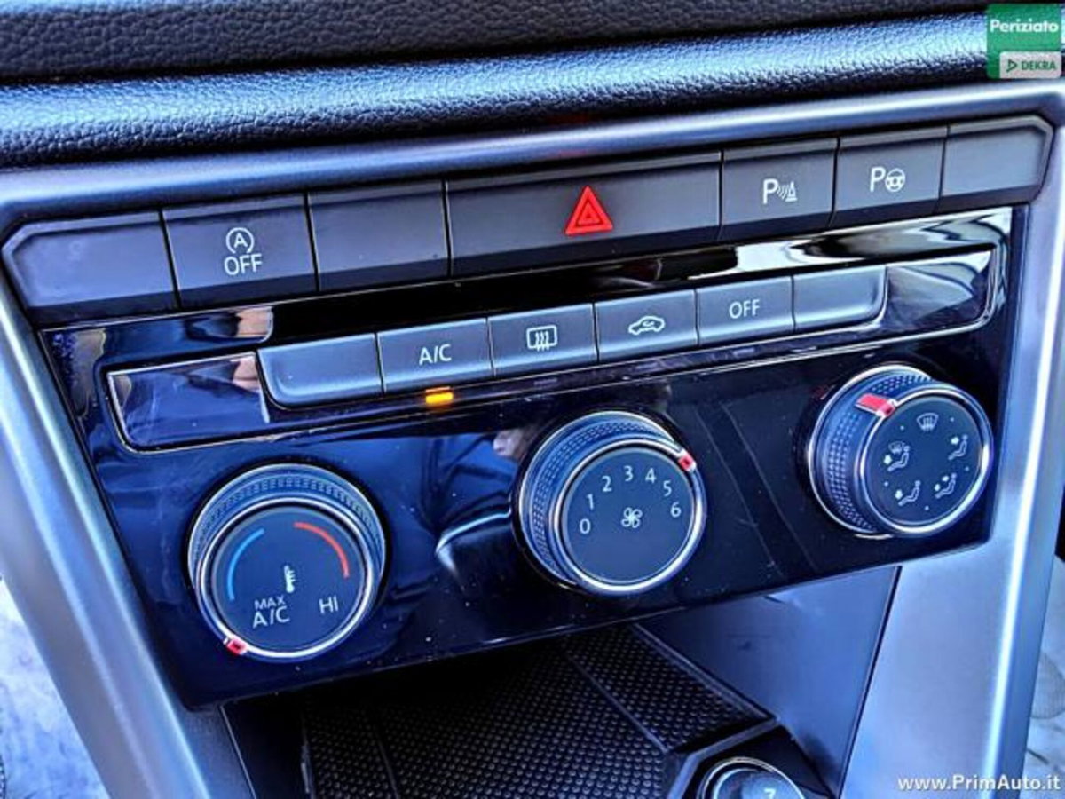 Volkswagen T-Roc 1.0 TSI Life (16)