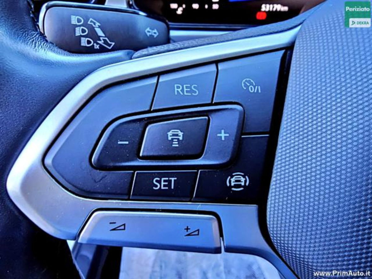 Volkswagen T-Roc 1.0 TSI Life (17)