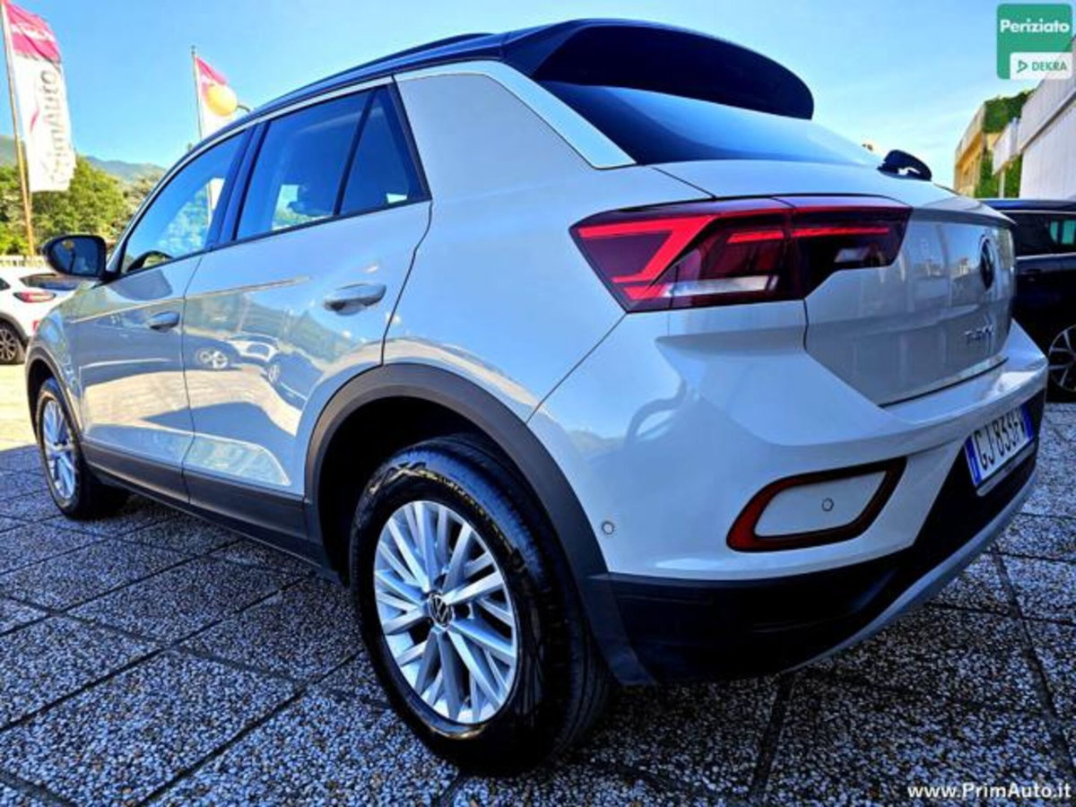Volkswagen T-Roc 1.0 TSI Life (6)