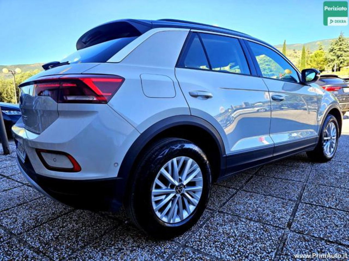 Volkswagen T-Roc 1.0 TSI Life (7)