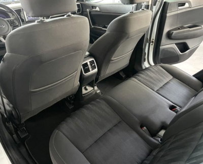 Kia Sportage 1.7 CRDI 2WD Urban (8)