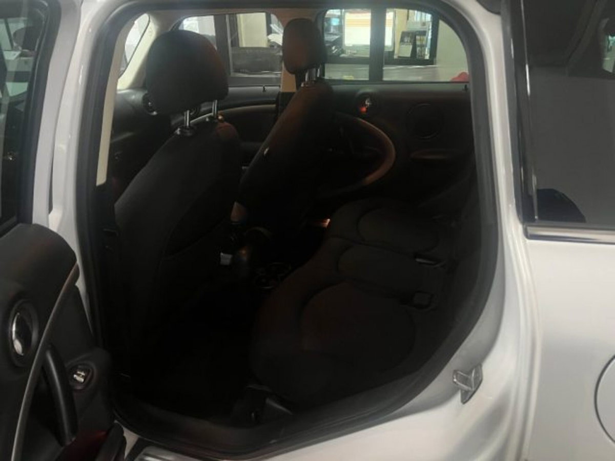 MINI Mini Countryman 2.0 Cooper D Countryman Automatica (5)