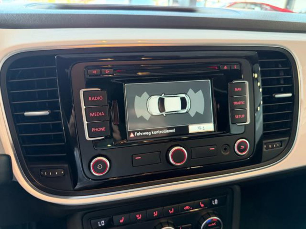 Volkswagen Maggiolino 1.4 TSI Sport (13)