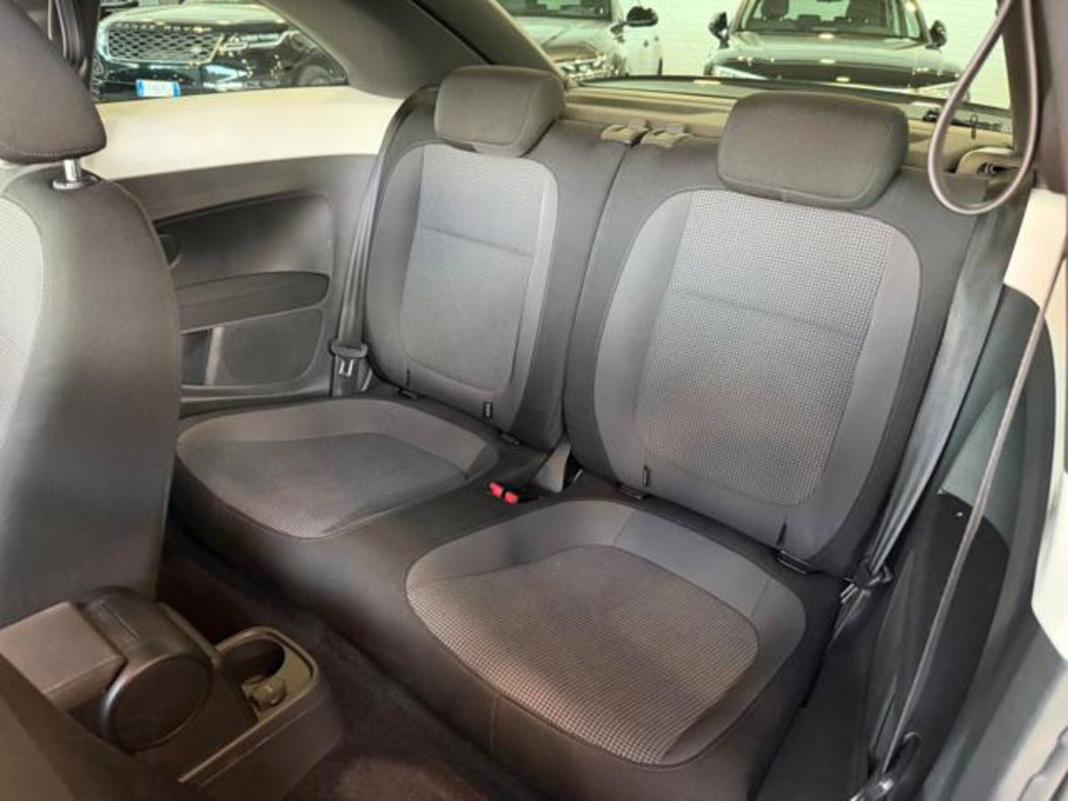 Volkswagen Maggiolino 1.4 TSI Sport (15)