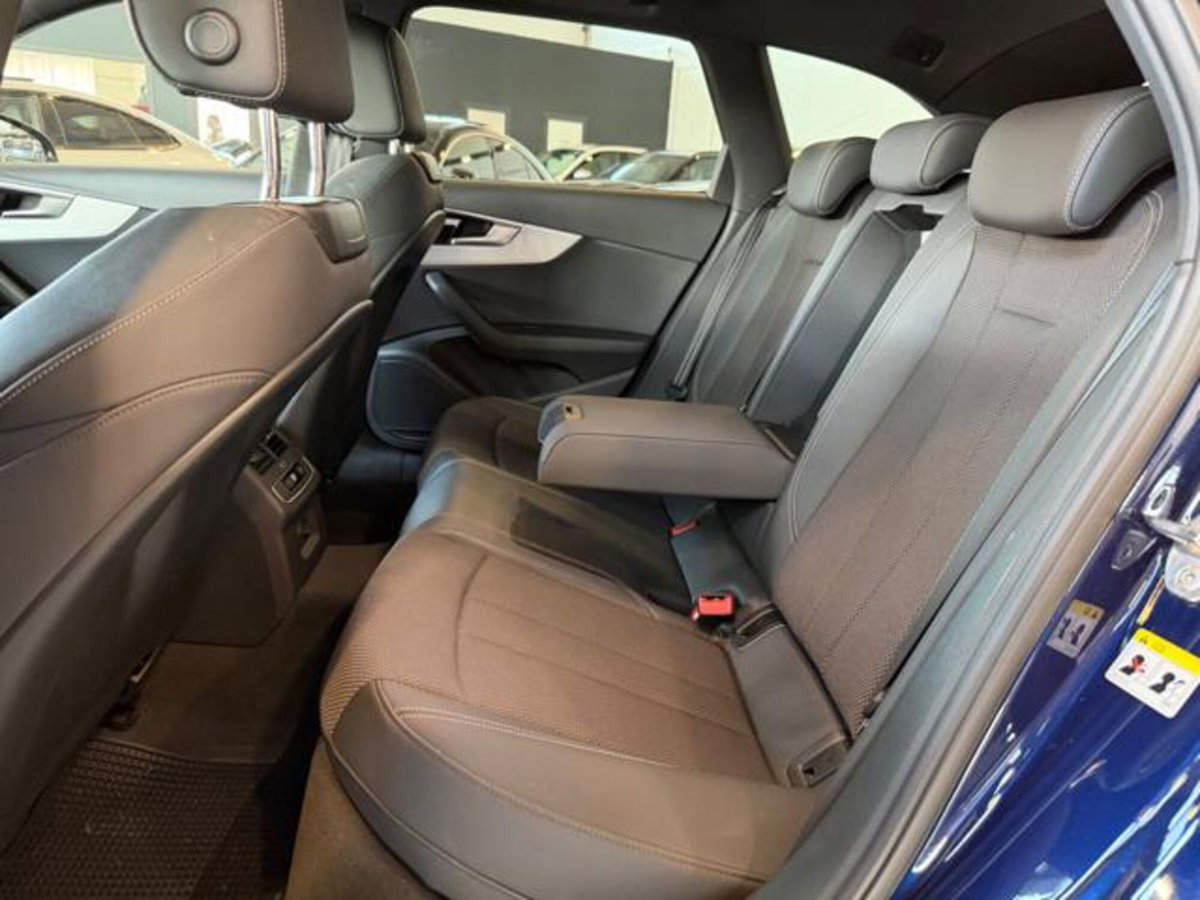 Audi A4 Avant 40 TDI quattro S tronic S line edition (15)