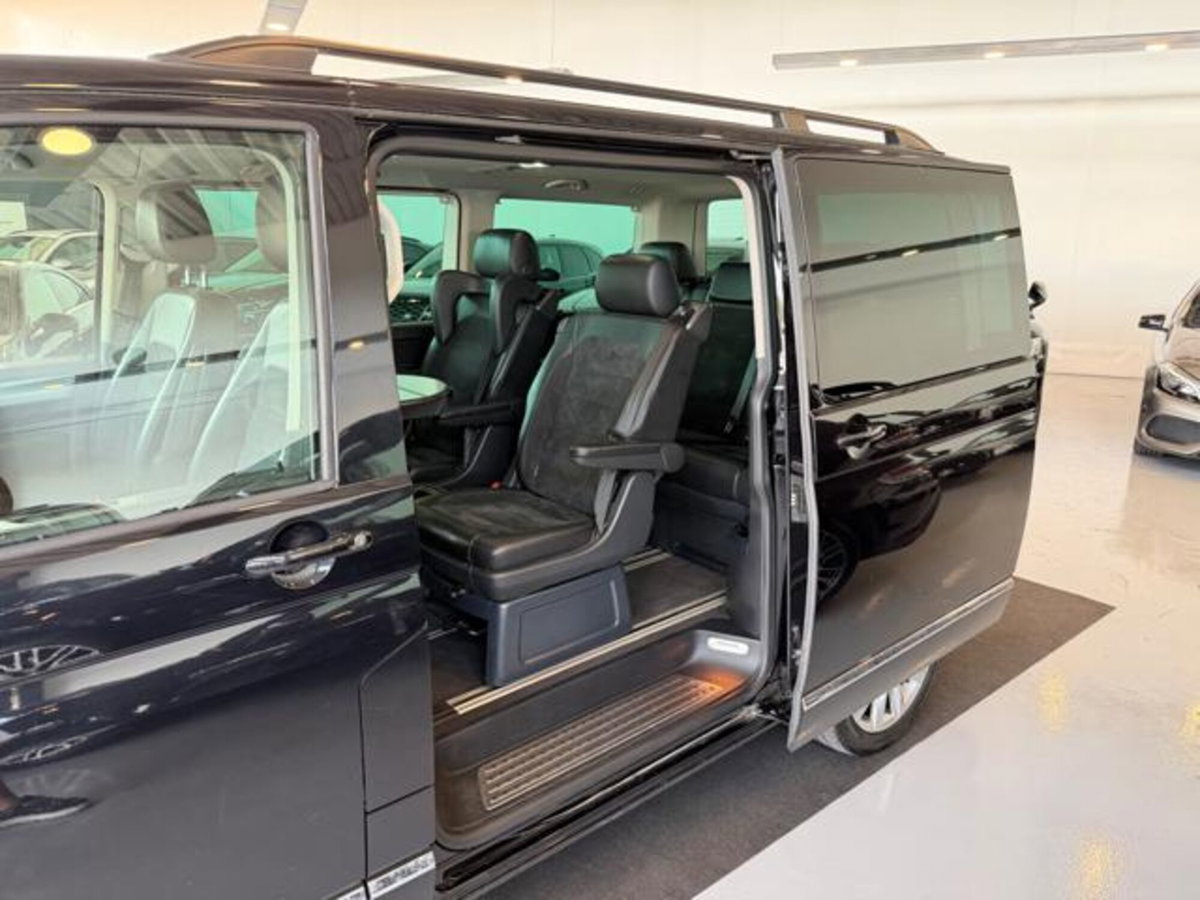 Volkswagen Multivan 2.0 tdi Highline 4motion 204cv dsg 7p.ti (13)