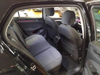Volkswagen Golf 1.0 TSI EVO Life (10)