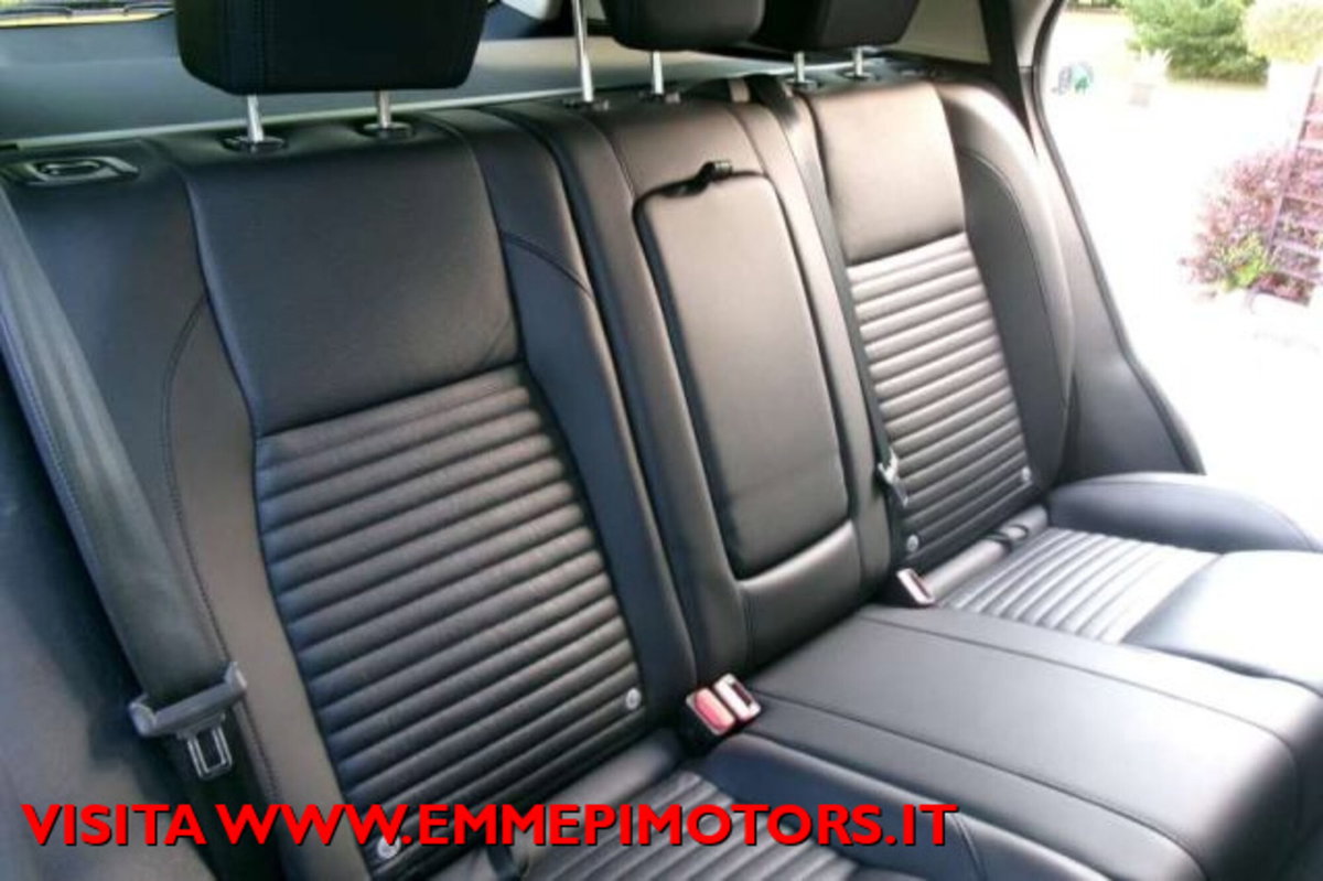 Land Rover Discovery Sport 2.0 TD4 163 CV AWD Auto R-Dynamic SE (16)