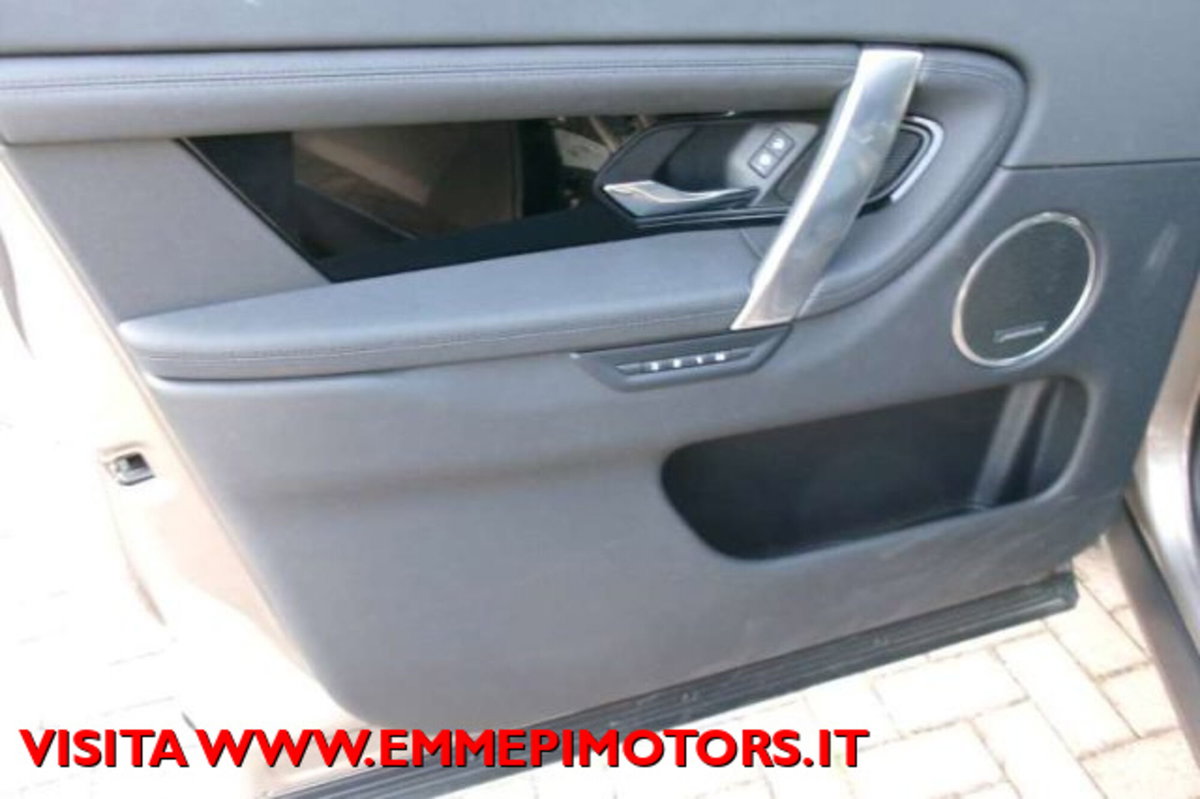 Land Rover Discovery Sport 2.0 TD4 163 CV AWD Auto R-Dynamic SE (9)