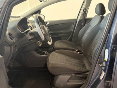 Opel Corsa 1.2 5 porte Cosmo (20)