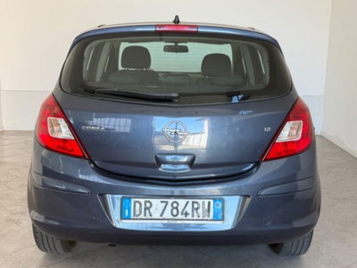 Opel Corsa 1.2 5 porte Cosmo (6)