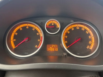 Opel Corsa 1.2 5 porte Cosmo (9)
