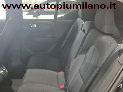 Volvo XC40 T3 Momentum Core (9)