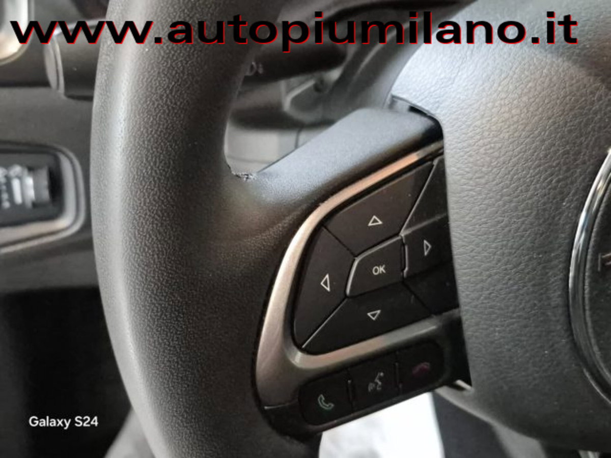 Jeep Renegade 1.6 Mjt 130 CV Limited (10)