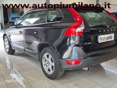 Volvo XC60 D4 AWD Geartronic Kinetic (2)